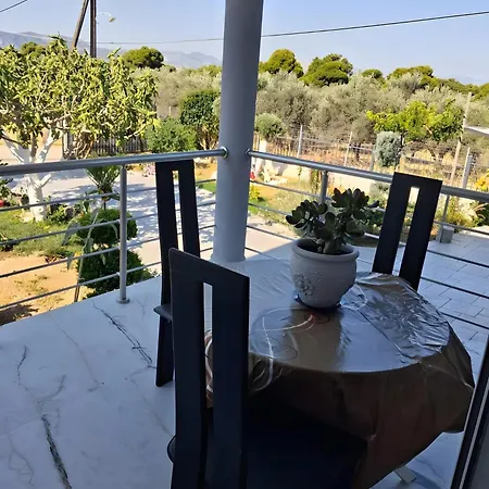 Olga's Modern Retreat, * ルートラキ