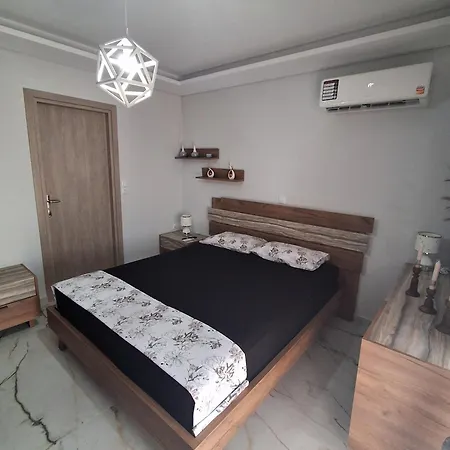 Olga's Modern Retreat, 別荘