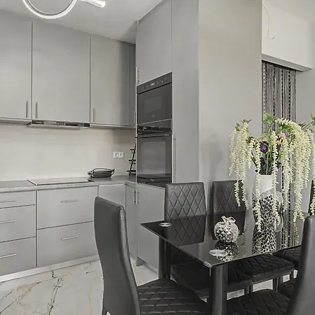 Olga's Modern Retreat,