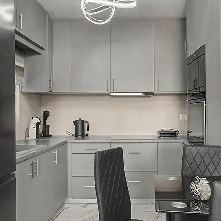 Olga's Modern Retreat,