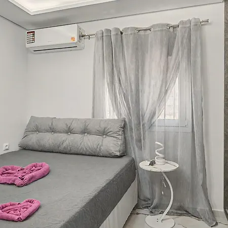 Olga's Modern Retreat, * Loutráki